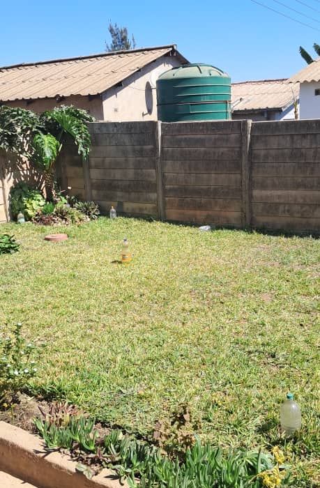 6 Bedroom House in Budiriro 1 for Sale 