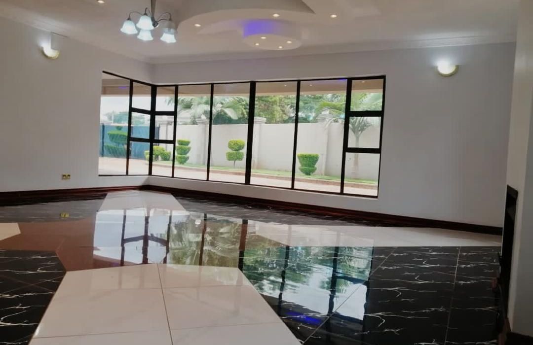6 bedroom house in Gletwin, Shawasha for Sale  