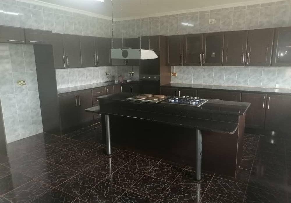 6 bedroom house in Gletwin, Shawasha for Sale  