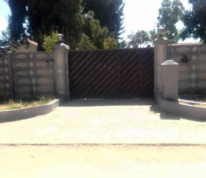 6 Bedroom House to Let in Waterfalls 