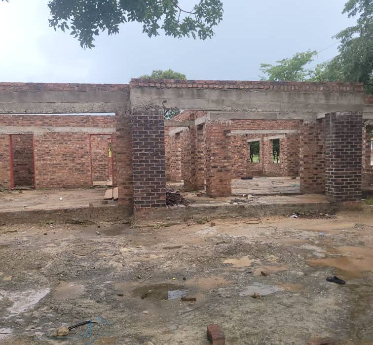 6 Bedroom incomplete House for Sale in Arlington