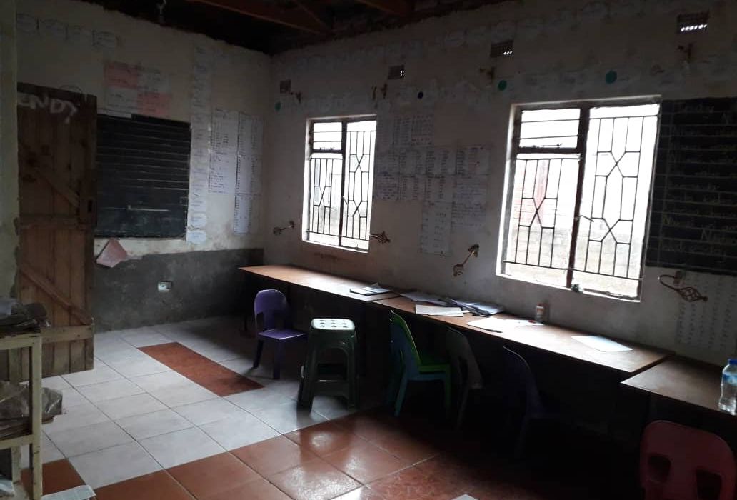 6 Room House for Sale in Chitungwiza Unit O