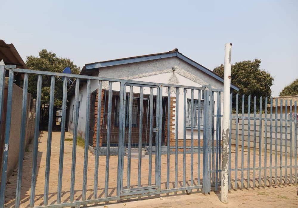 6 Room House in Glenview 1 for Sale 