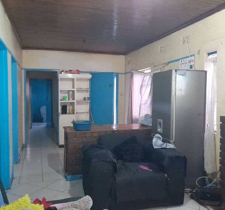 6 Room House in Glenview 1 for Sale 