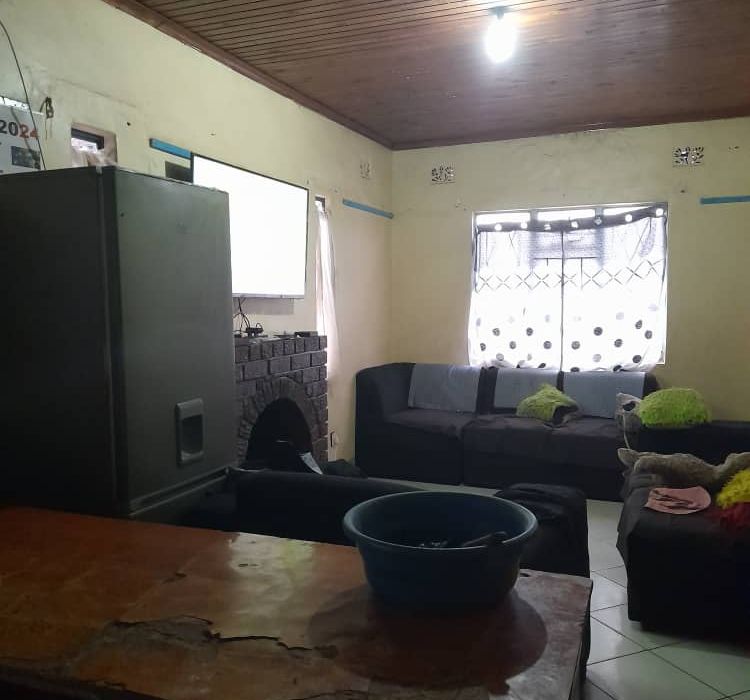 6 Room House in Glenview 1 for Sale 
