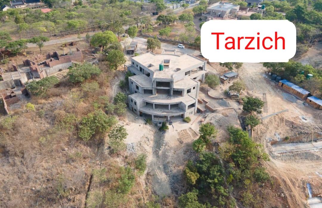 7 Bedroom, 3 Storey House for Sale in Glen Lorne 
