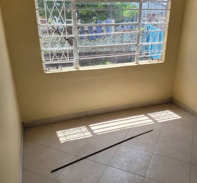 7 Room House for Sale in Glen View 