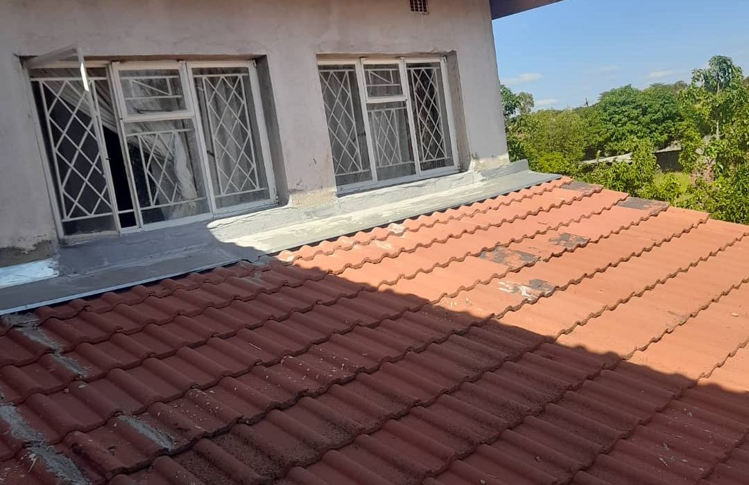 8 Bedroom Double Storey House in Norton, Twinlakes for Sale 