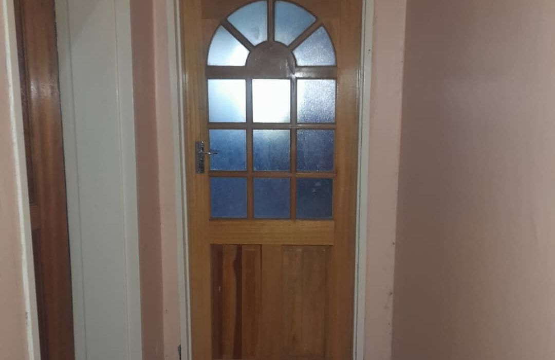 8 Bedroom Double Storey House in Norton, Twinlakes for Sale 