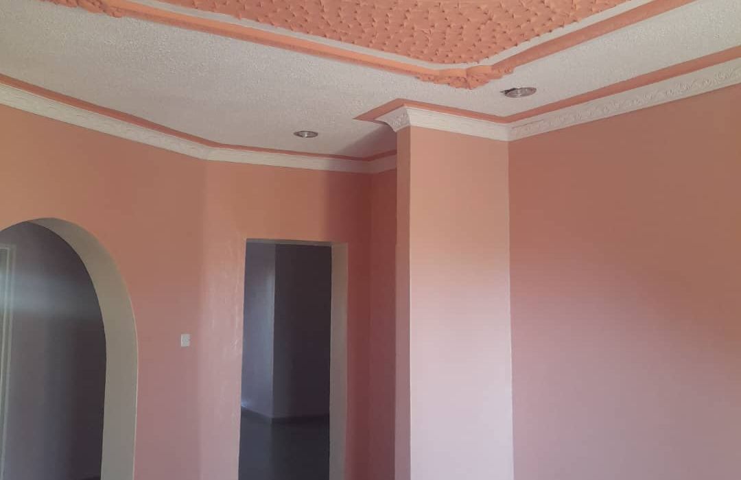 8 Bedroom Double Storey House in Norton, Twinlakes for Sale 