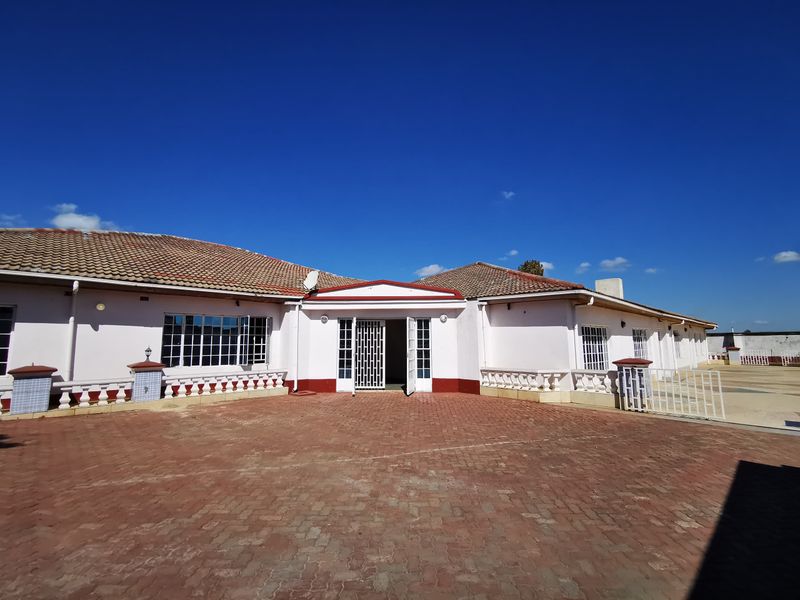 8 Bedroom House for Rent in Belvedere (Ridgeview)