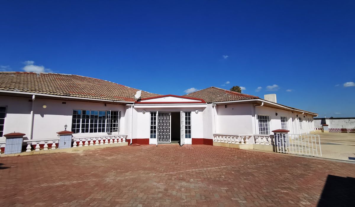 8 Bedroom House for Rent in Belvedere (Ridgeview)