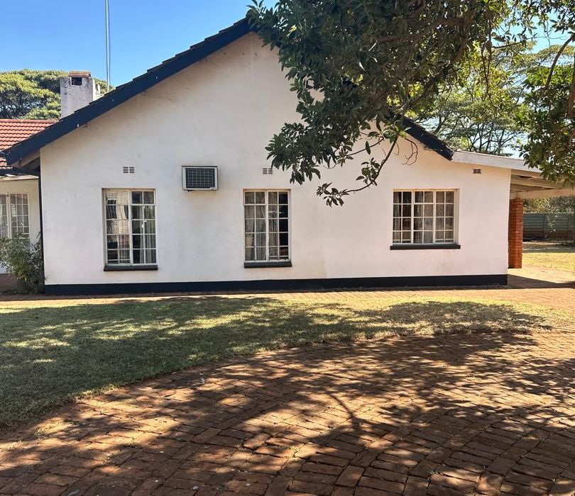 8 Bedroom House in Mount Pleasant for Sale 
