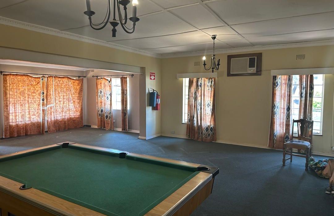 8 Bedroom House in Mount Pleasant for Sale 