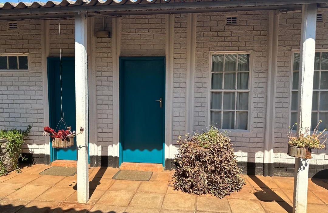 8 Bedroom House in Mount Pleasant for Sale 