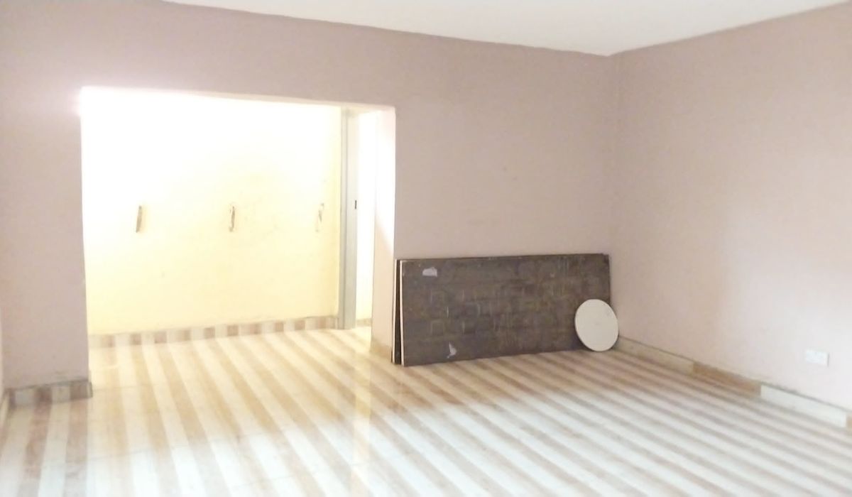 9 Bedroomed House in Philadelphia for Sale 