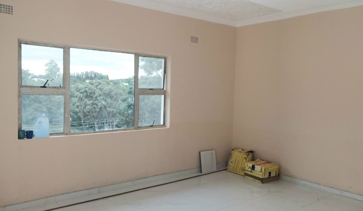 9 Bedroomed House in Philadelphia for Sale 