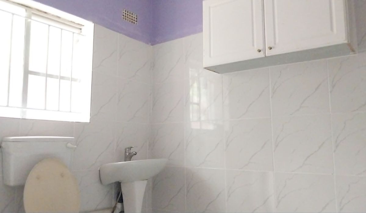 9 Bedroomed House in Philadelphia for Sale 