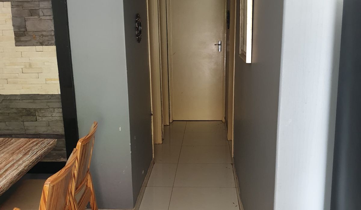 A Charming 2 Bedroom Apartment In A Prime Location
