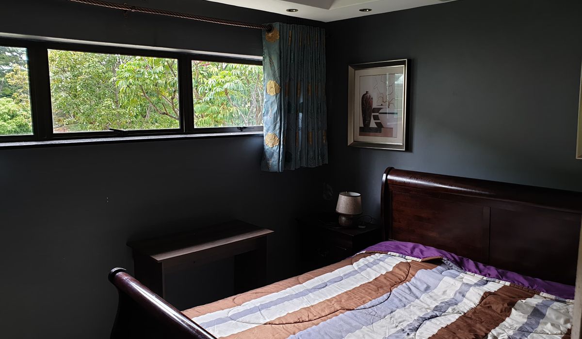 A Charming 2 Bedroom Apartment In A Prime Location
