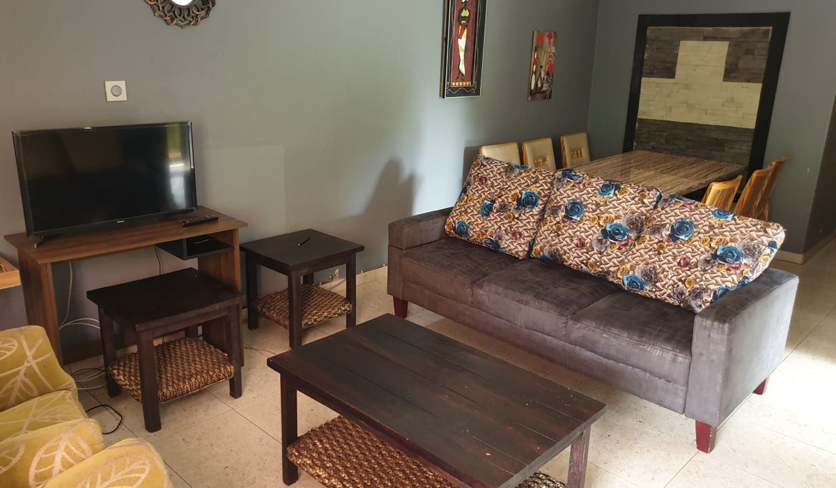A Charming 2 Bedroom Apartment In A Prime Location