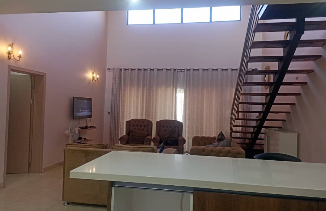 Arlington Fully Furnished House To Let