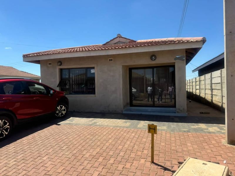 Aspindale Park 4 beds