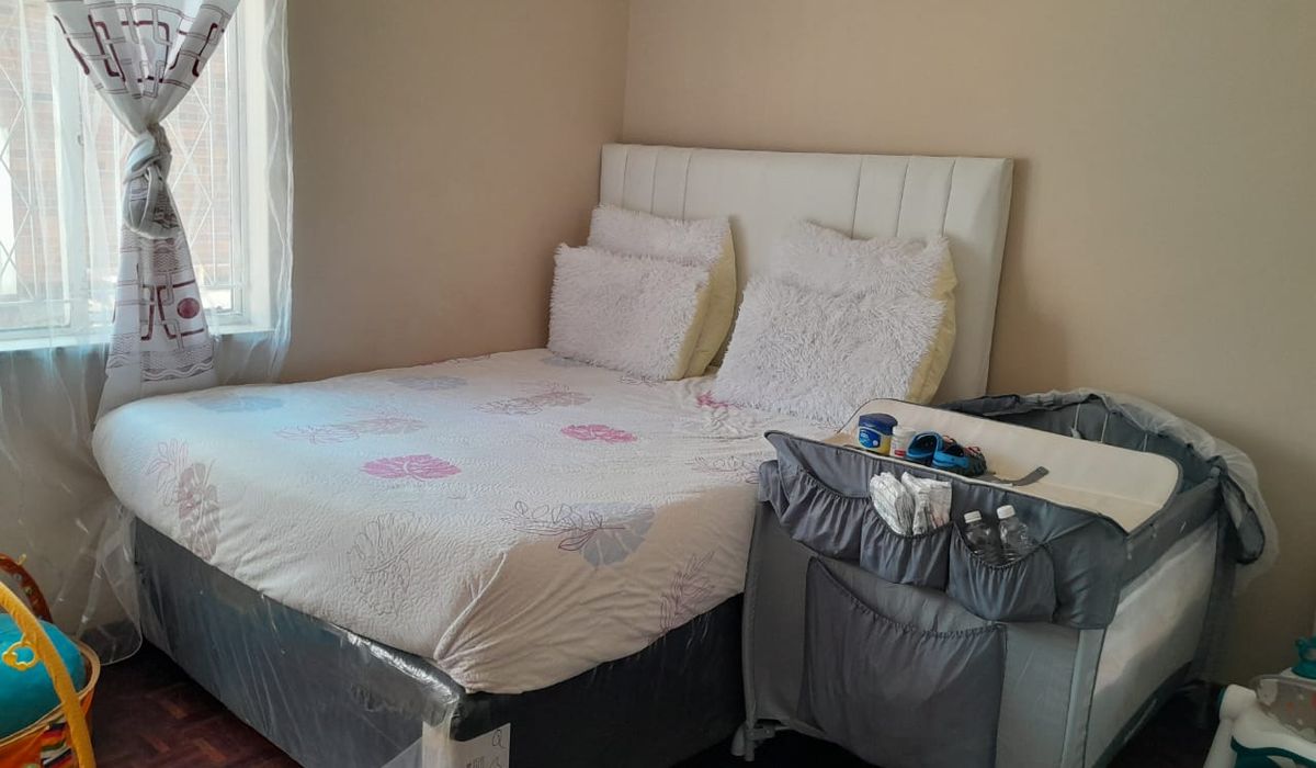 Avondale Flat For Sale!