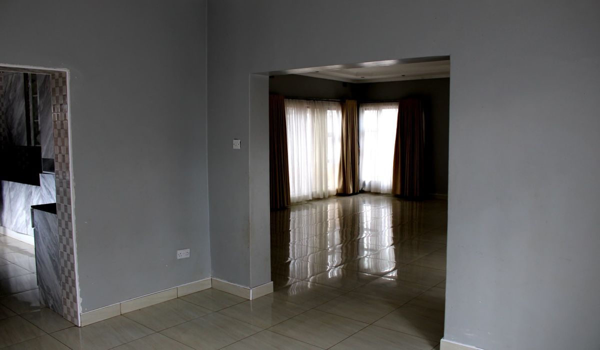 Beautifully Renovated House For Sale In Cranborne