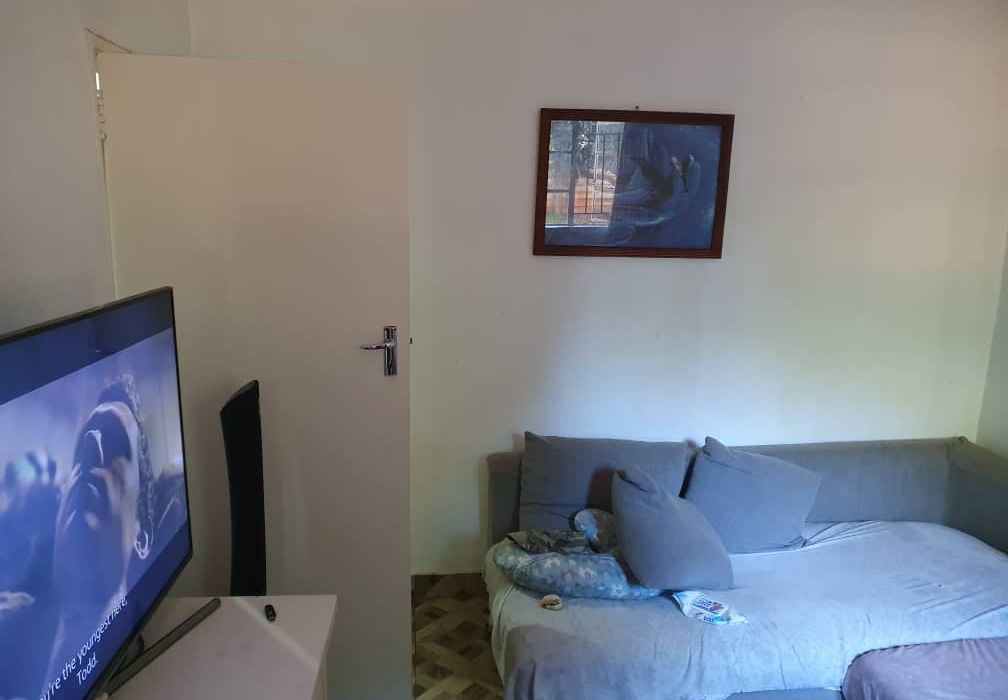 Charming 2-bedroom, 1-bath cottage in Marlborough, Harare