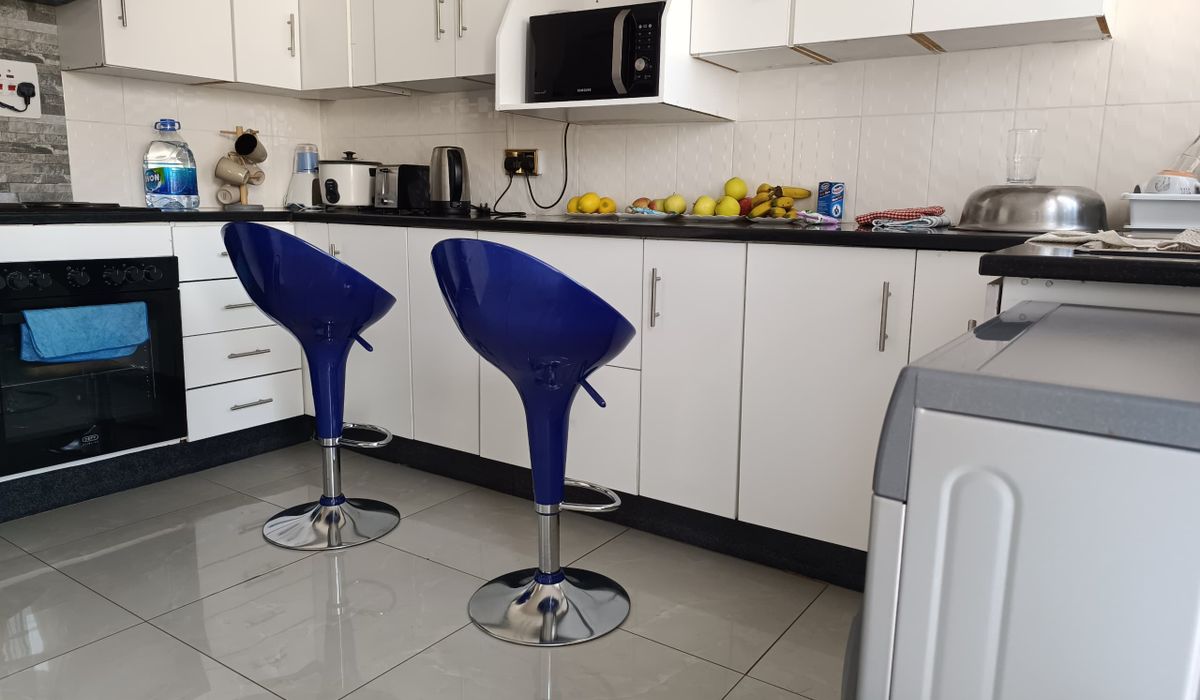 Fully furnished 2 bed apartment to rent In the CBD