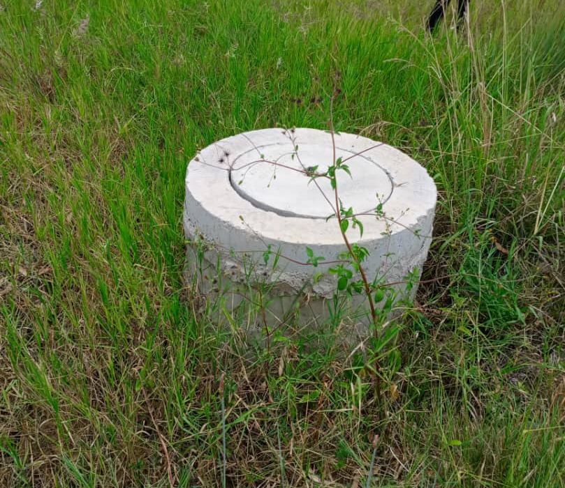 Cluster Stand for Sale in Greendale 