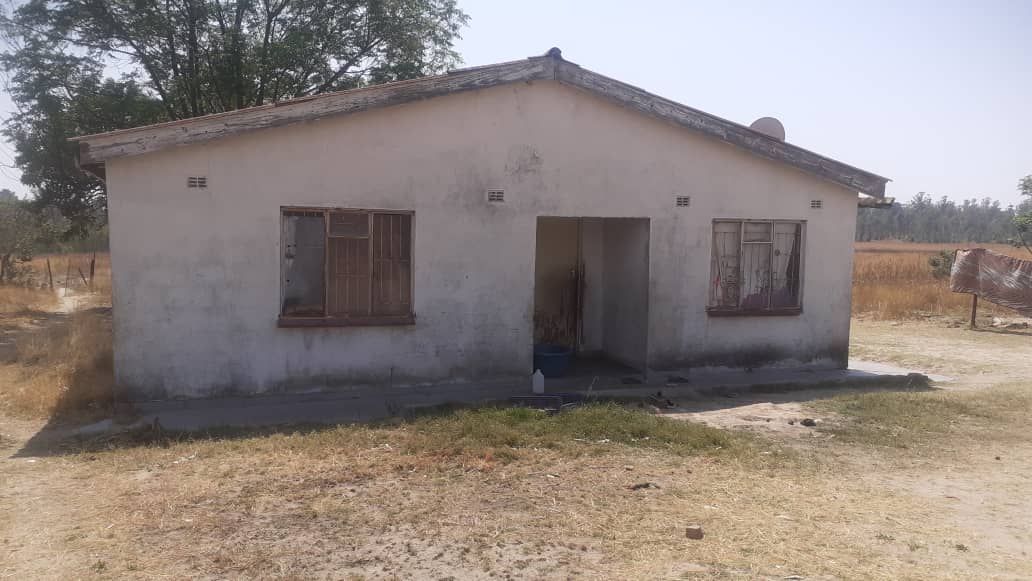 Commercial Property for Sale in Arcturus, featuring an Incomplete Homstead 