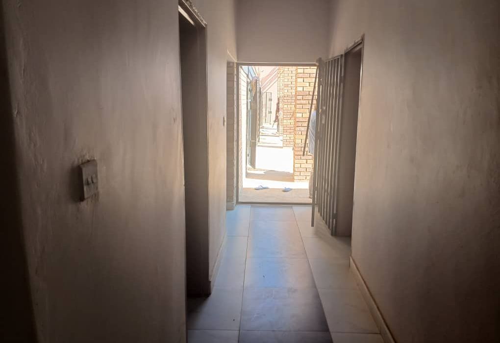 Commercial Property for Sale in Glen Norah 