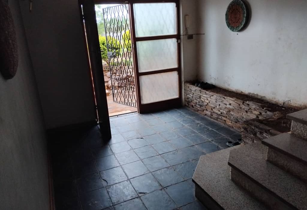 Double Storey with 5 Bedrooms for Sale in Sunninghill, Bulawayo 