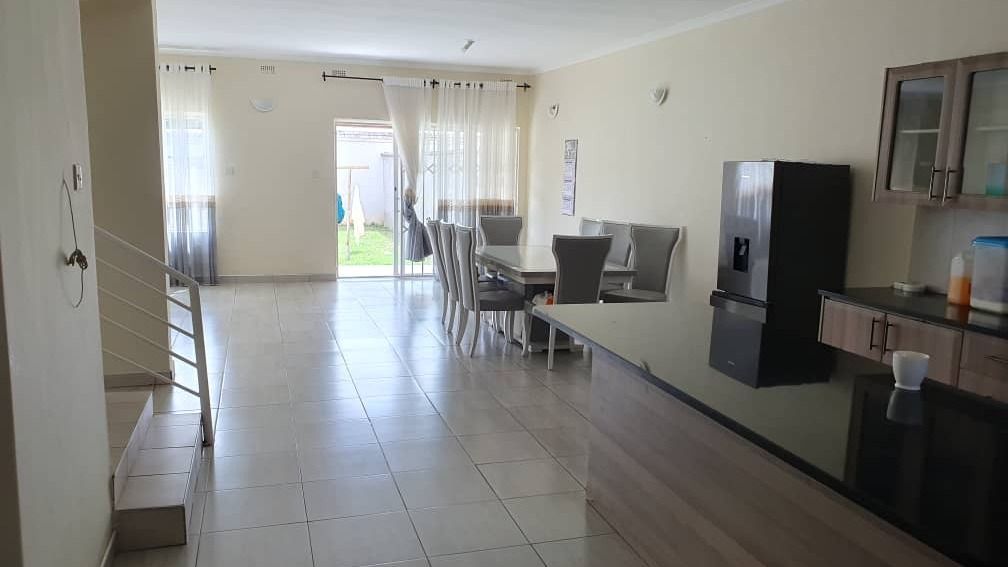 Duplex Flat for sale in Strathaven