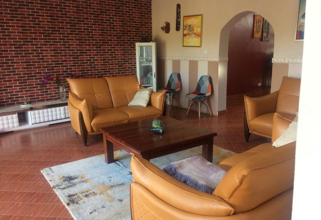 Elegant house for sale in Brookeview
