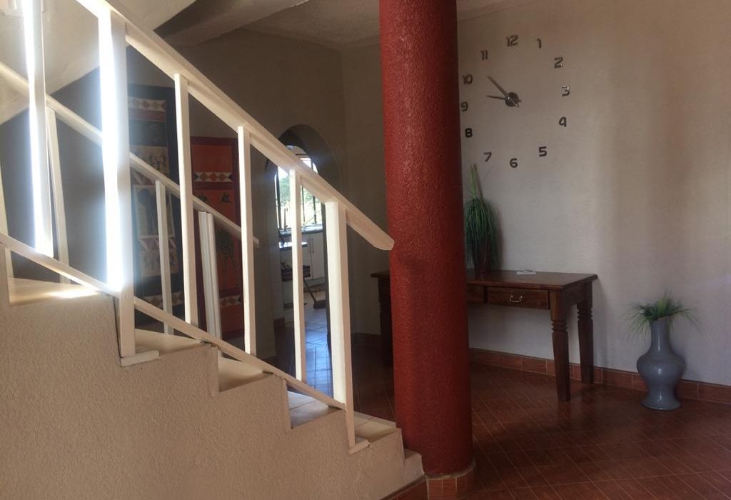 Elegant house for sale in Brookeview