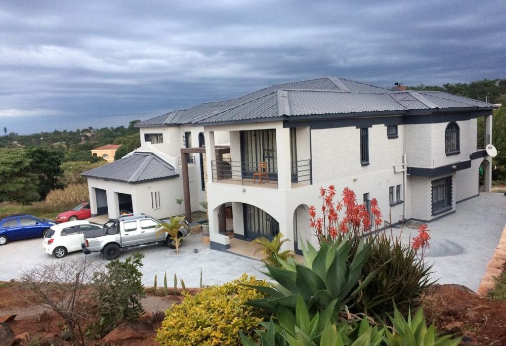Elegant house for sale in Brookeview
