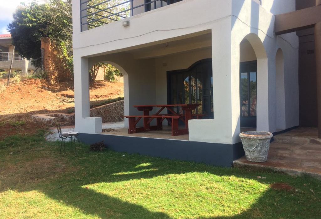 Elegant house for sale in Brookeview
