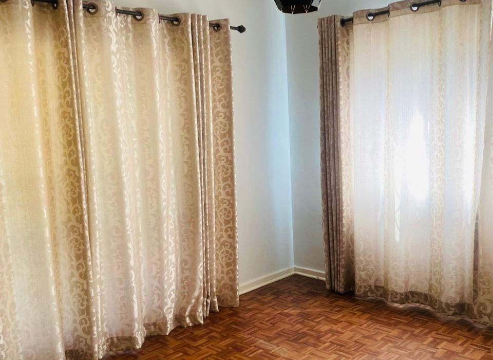 Flat to rent : Cnr 8th & Baines 