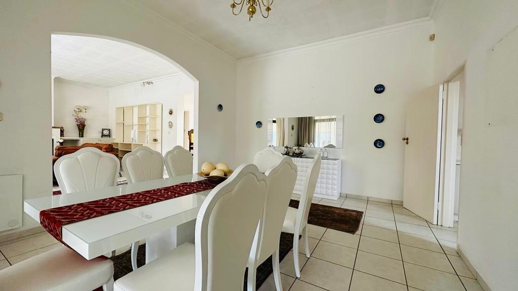 Furnished house to rent in Chisipite 