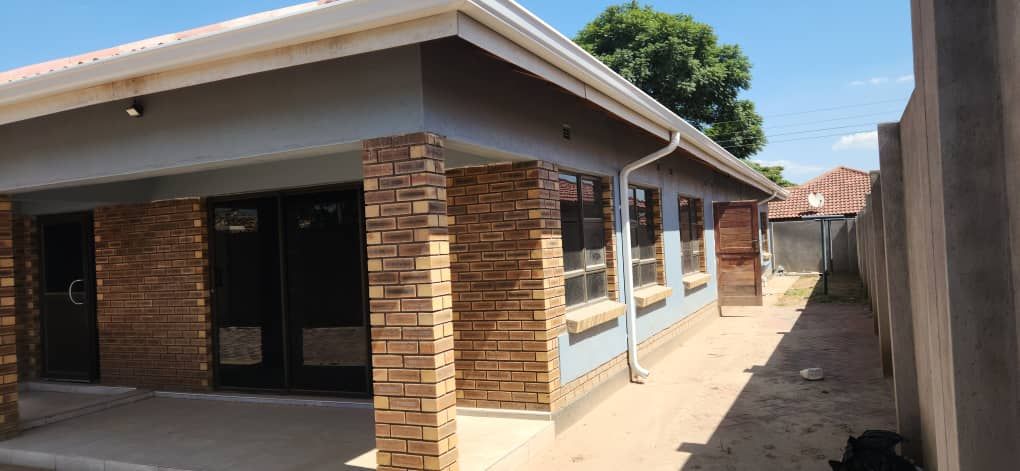 House for Sale in Waterfalls, Mainway Meadows 