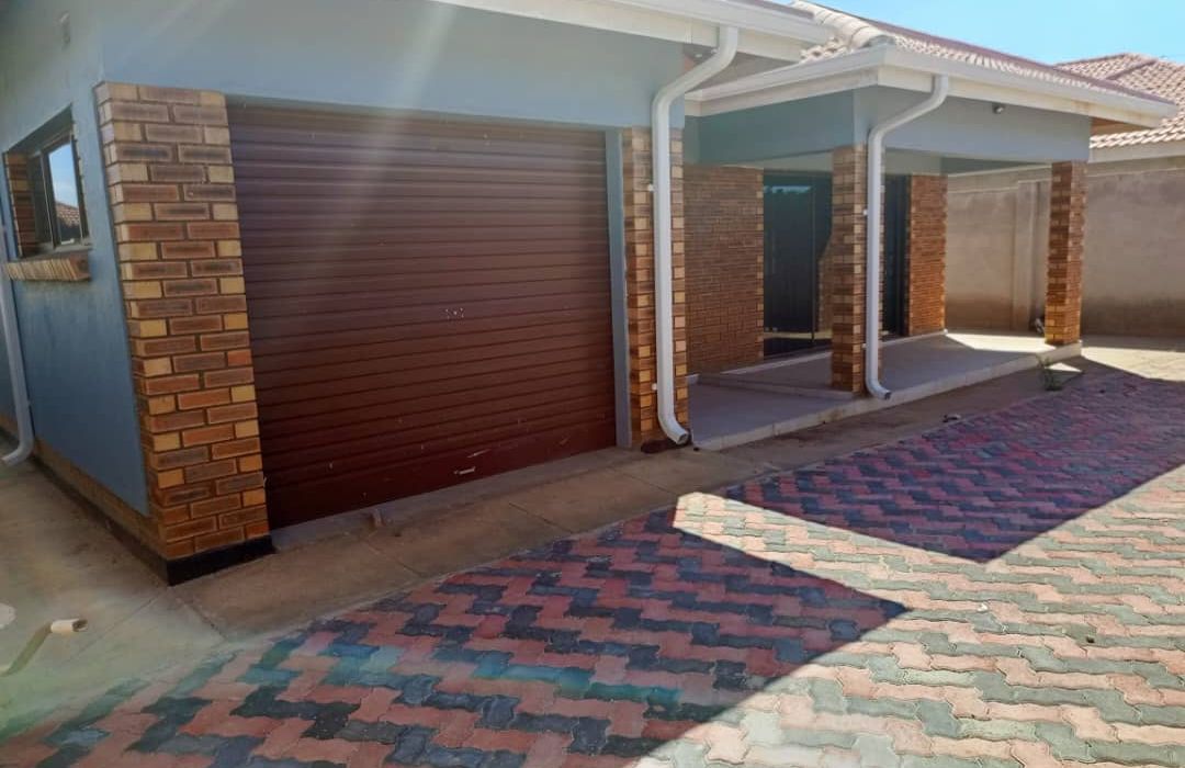 House for Sale in Waterfalls, Mainway Meadows 