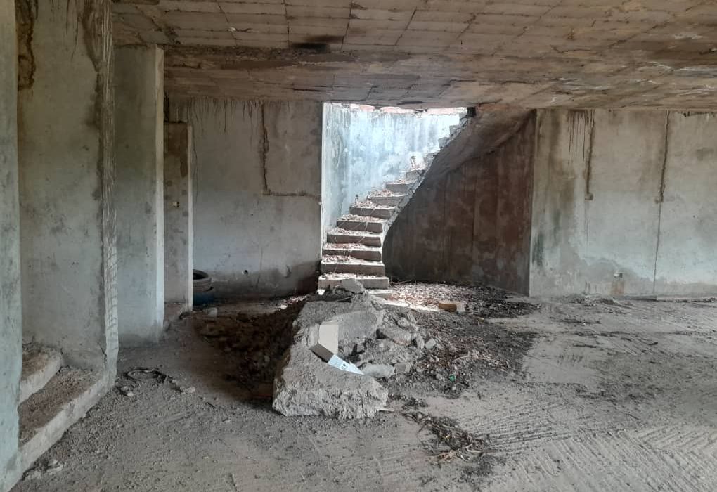 Incomplete 5 Bedroom House in Greystone Park for Sale  