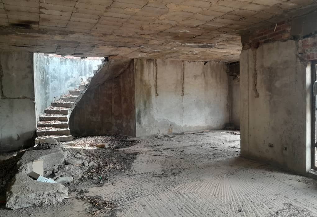 Incomplete 5 Bedroom House in Greystone Park for Sale  
