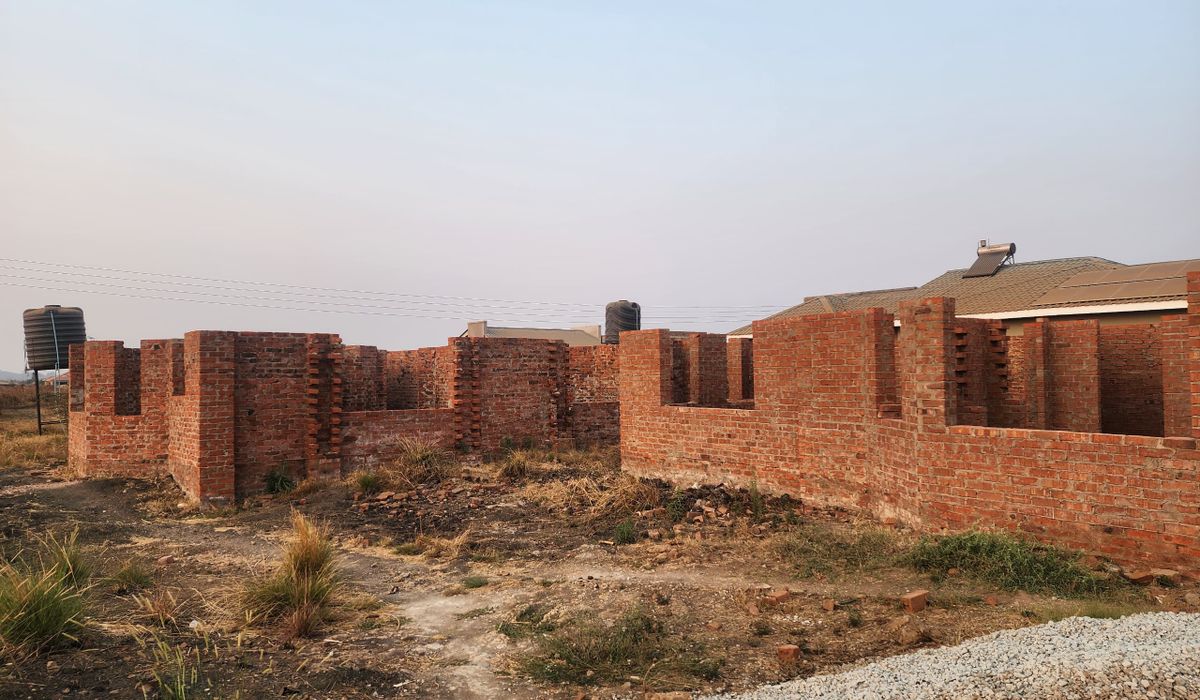Incomplete House for Sale in Sandton Diamond Park 