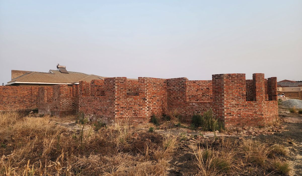 Incomplete House for Sale in Sandton Diamond Park 