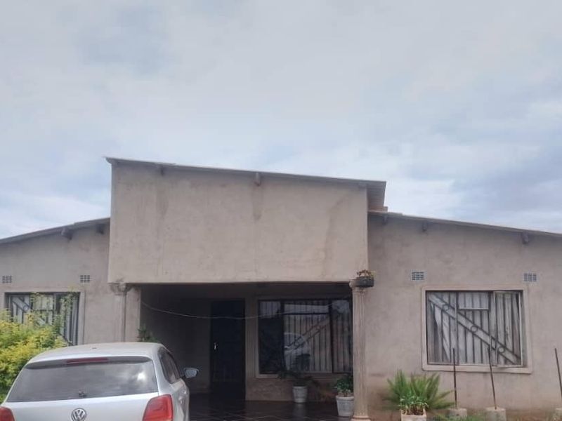 Kadoma Mushumavale stand for sale 