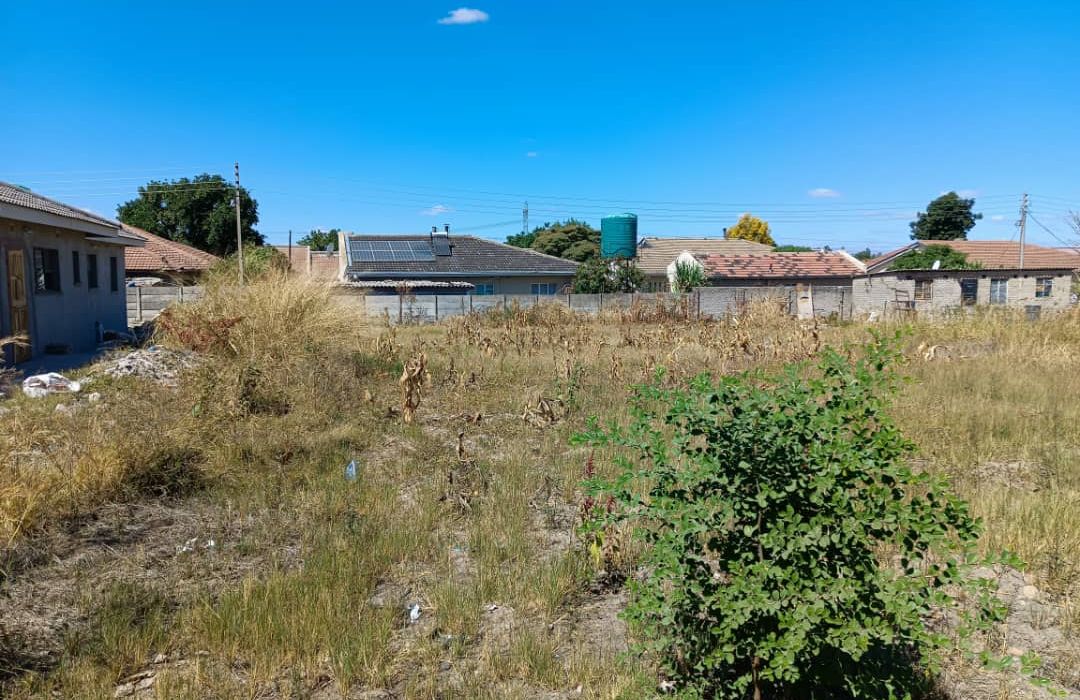 Land for Sale in Zimre Park